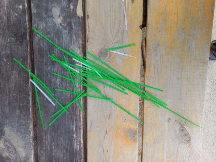 Фотография покупателя товара Хомут нейлоновый ТУНДРА krep,  для стяжки, 3.6х300 мм, цвет зеленый, в упаковке 100 шт.