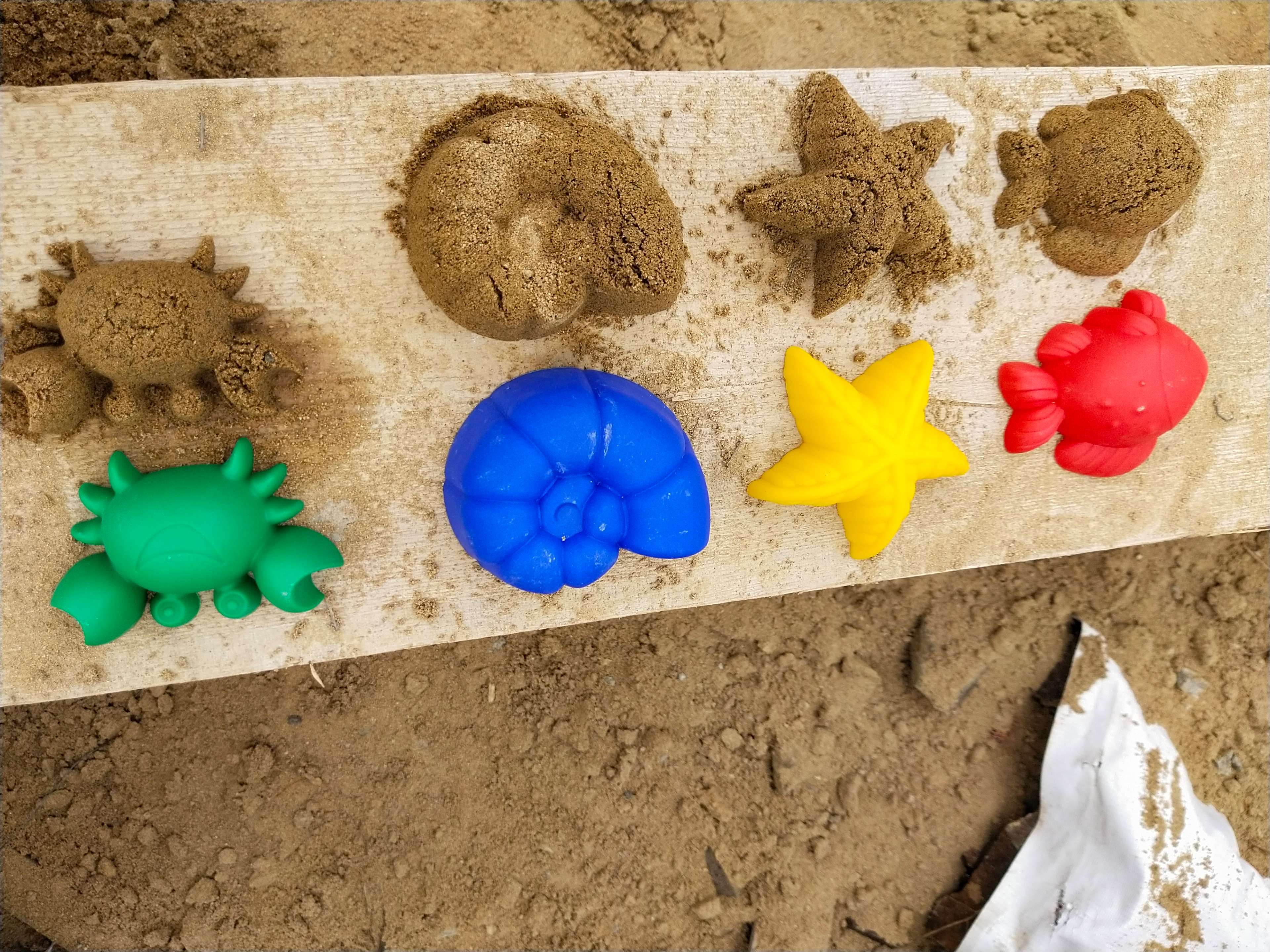 Фотография покупателя товара Набор для песочницы, 4 формочки для песка, МИКС - Фото 14