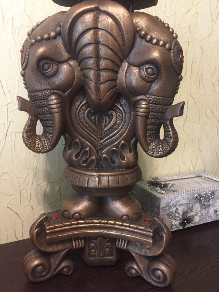 Фотография покупателя товара Статуэтка-подставка "Слон", коричневая, под бронзу, гипс, 23х25х49 см - Фото 2