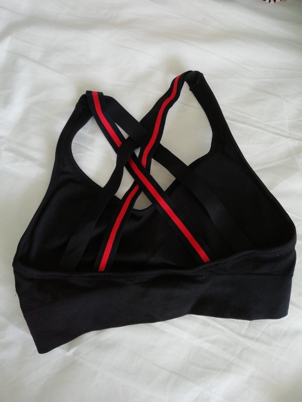 Фотография покупателя товара Топ-бра женский спортивный, цвет черный, р-р 44-46 (M) - Фото 2