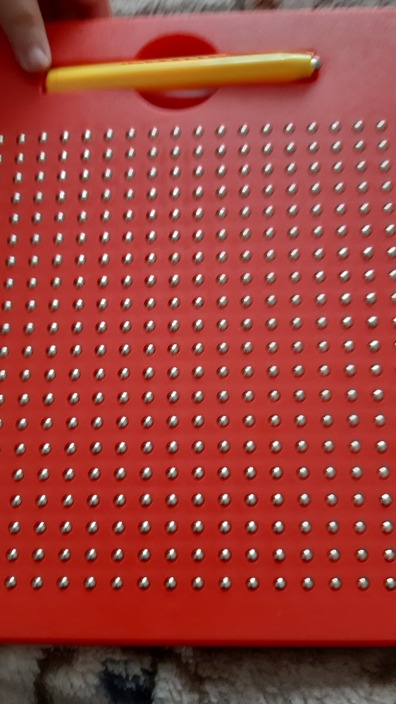 Фотография покупателя товара Планшет обучающий «Магнитное рисование», 380 отверстий, цвет красный