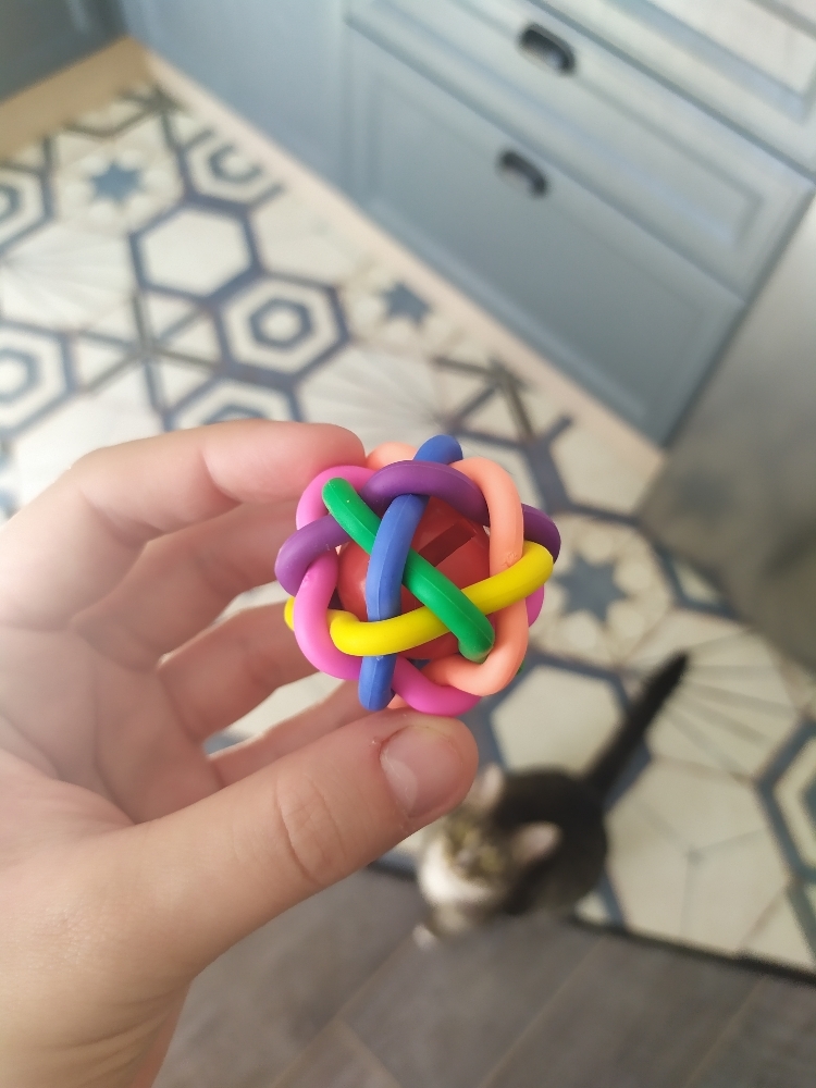 Фотография покупателя товара Игрушка резиновая "Молекула" с бубенчиком, 4 см, микс цветов
