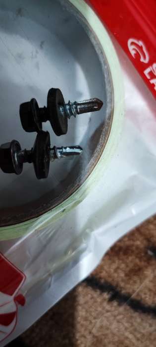 Фотография покупателя товара Саморезы кровельные ТУНДРА krep с буром 5.5x19 мм, темно-коричневый 1 кг - Фото 1