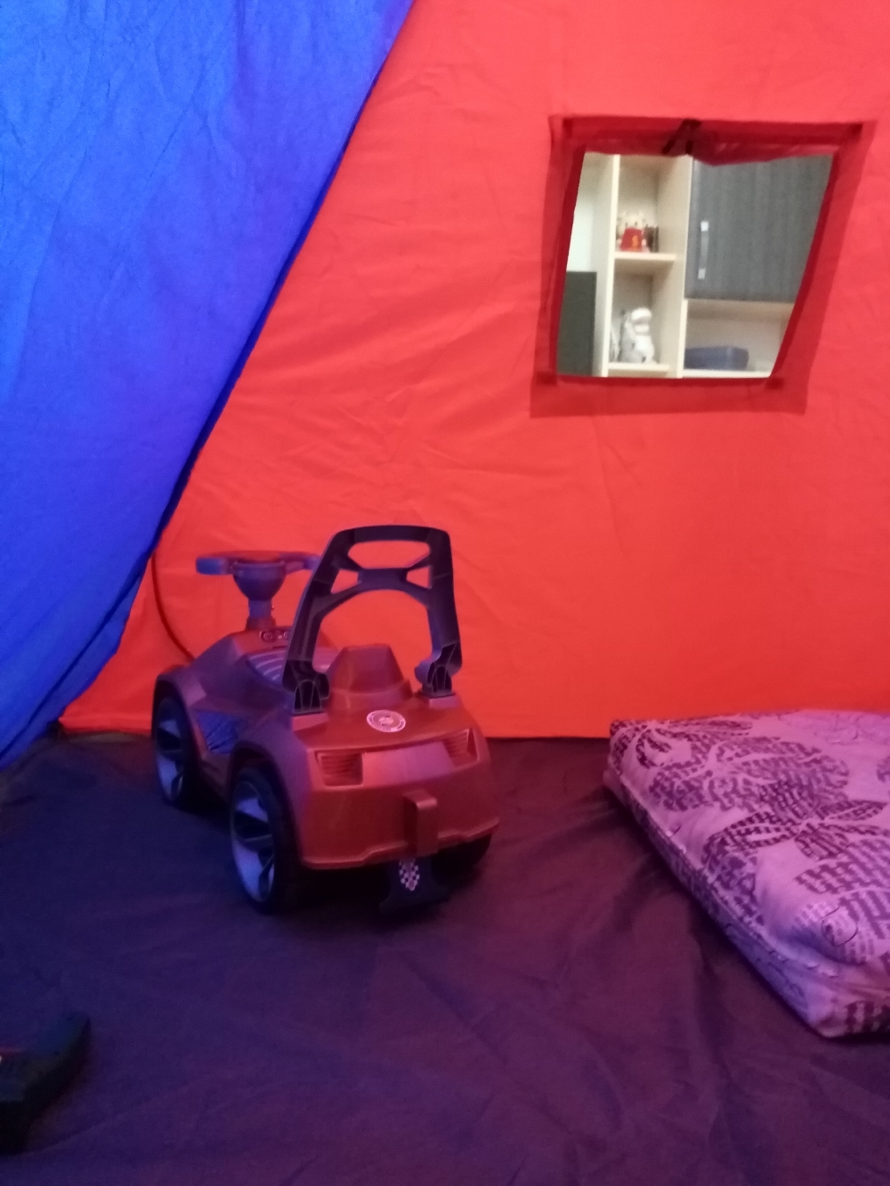 Фотография покупателя товара Палатка самораскрывающаяся 200 х 200 х 135 см, красный/синий - Фото 2