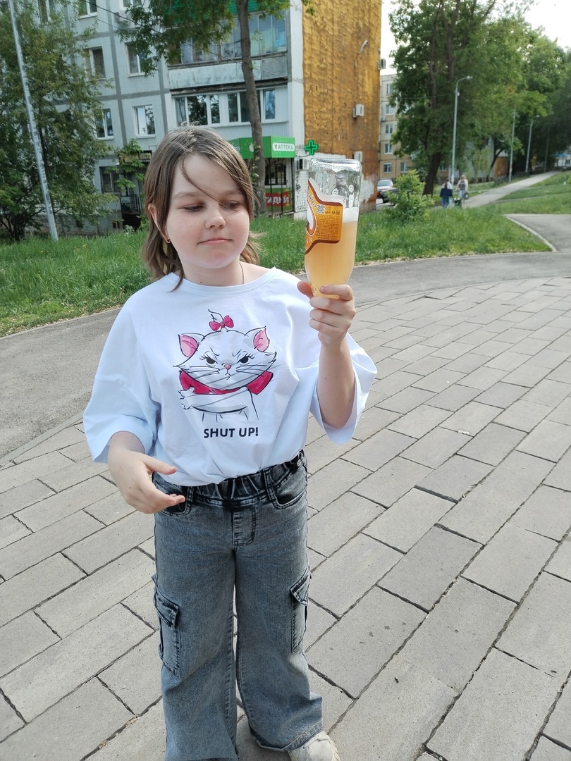 Фотография покупателя товара Футболка «Мари» Коты аристократы oversize, цвет белый - Фото 3