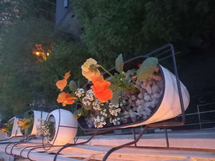 Фотография покупателя товара Кашпо для цветов со вставкой Laurel, 5 л, 35,4×15,2×15 см, цвет серый - Фото 4