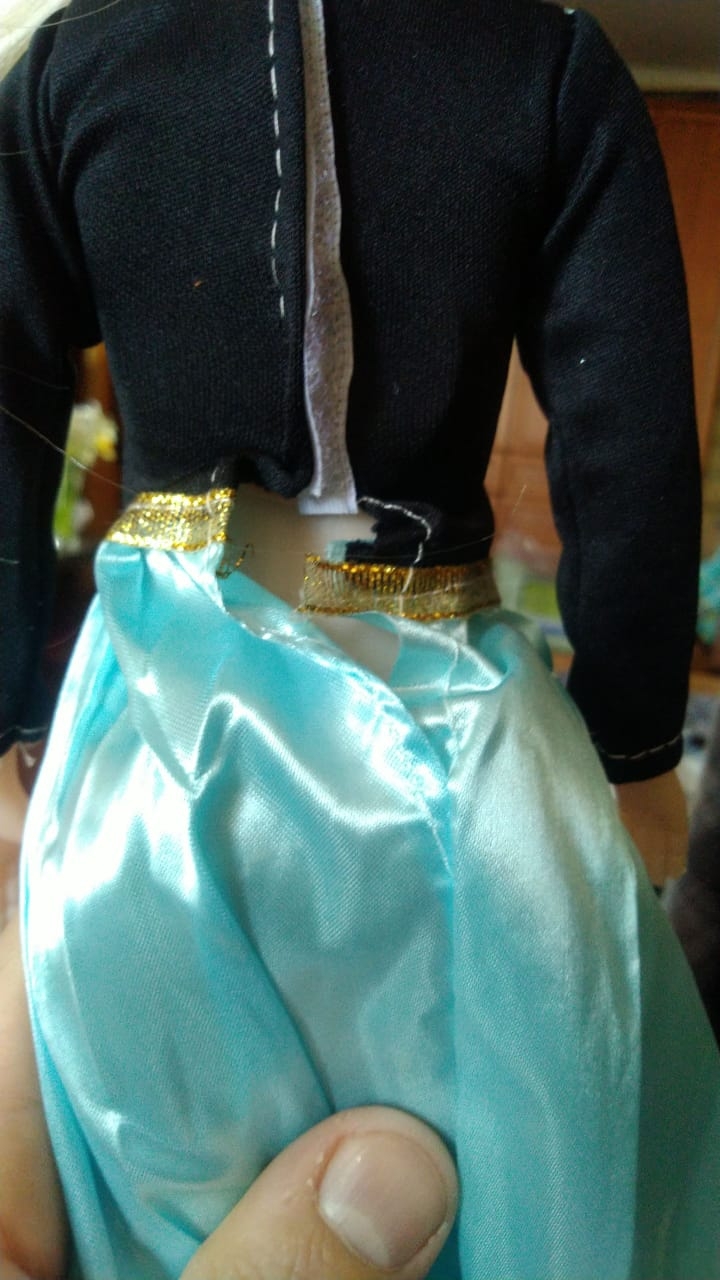 Фотография покупателя товара Кукла ростовая «Сказочная принцесса» в платье, звук, высота 45 см, МИКС
