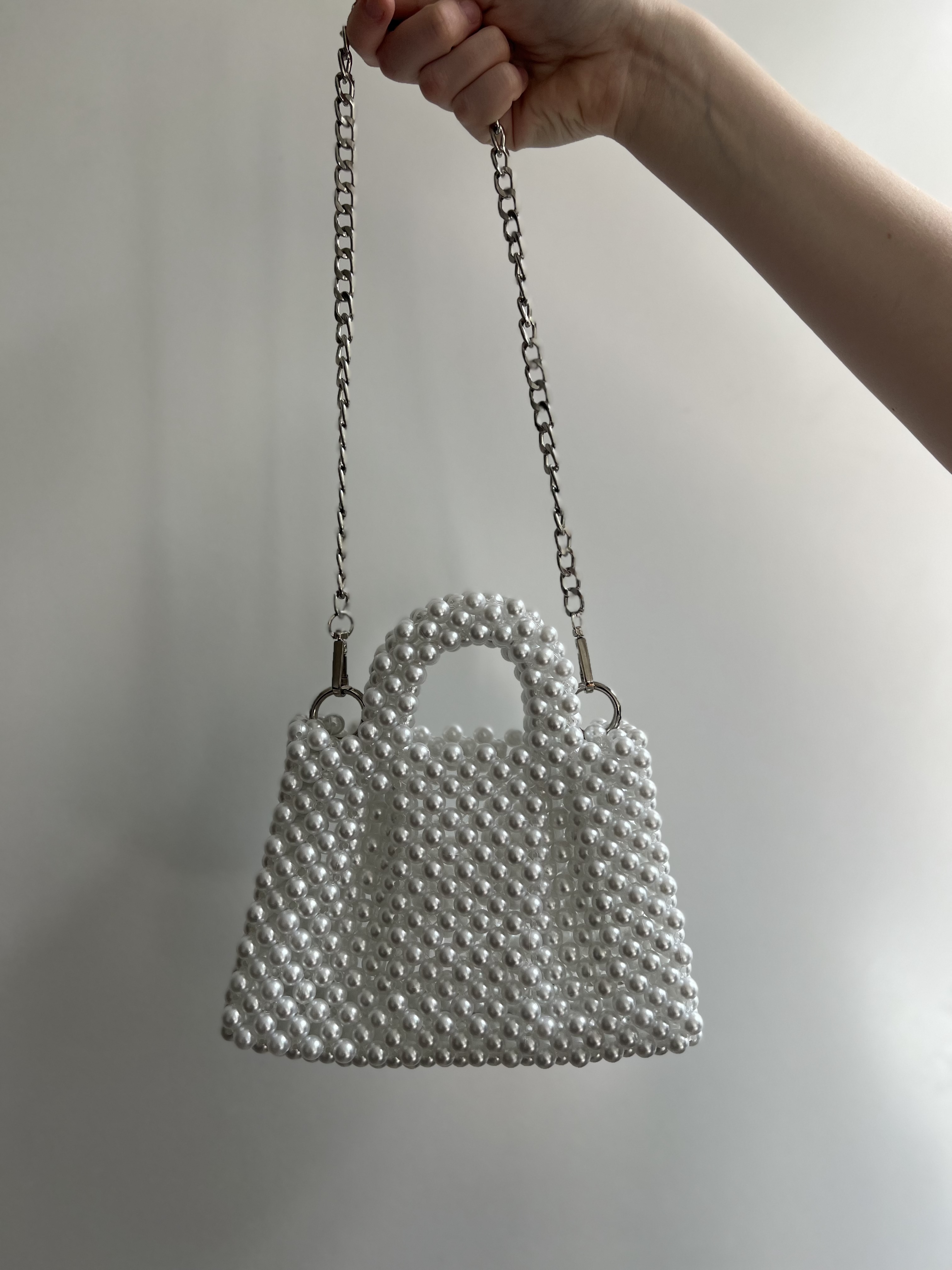 Фотография покупателя товара Цепочка для сумки, плоская, с карабинами, алюминиевая, 9 × 14 мм, 60 см, цвет серебряный
