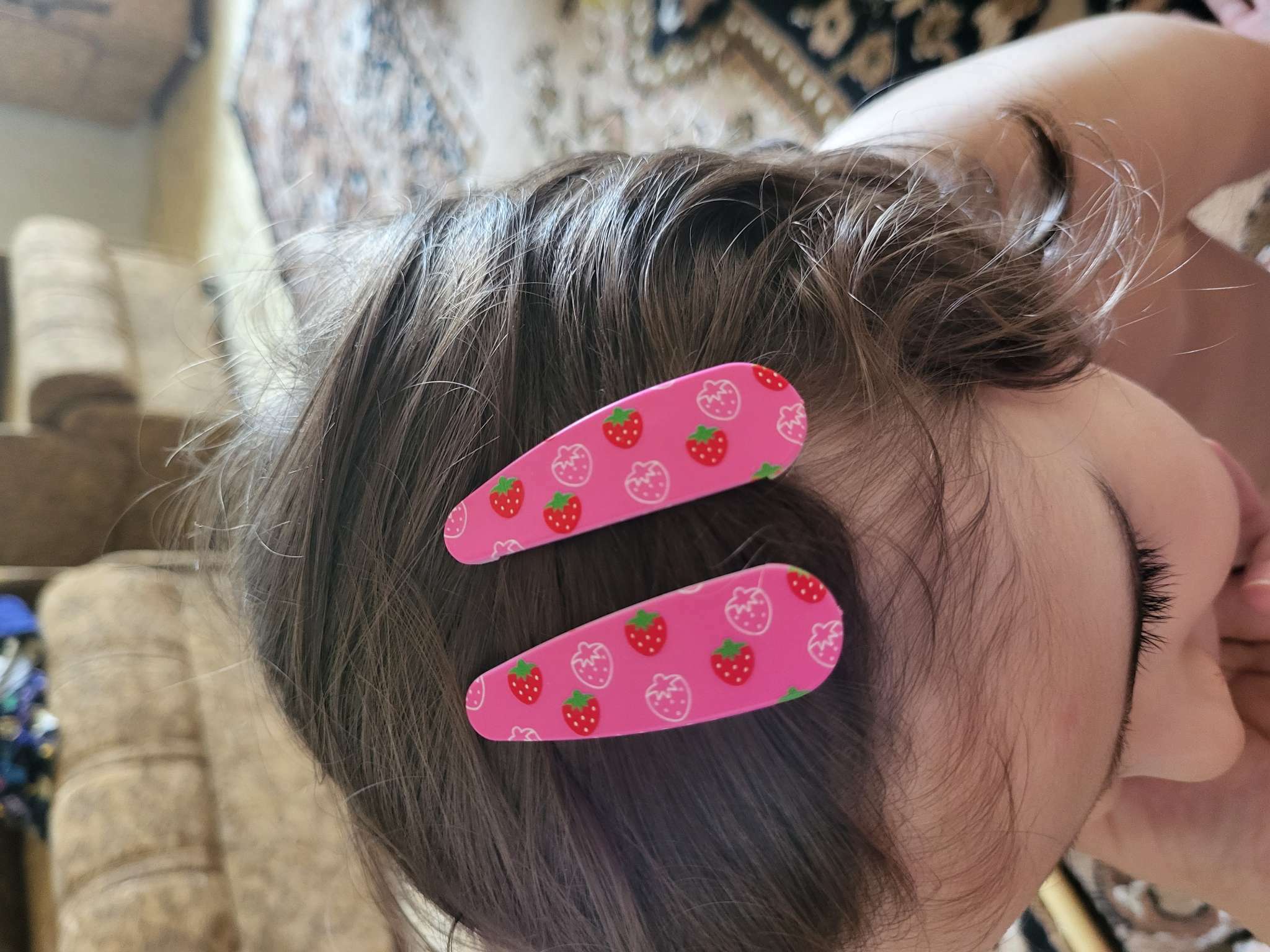 Фотография покупателя товара Невидимка для волос "Ягодки" (набор 4 шт) клубнички 5 см, белый и розовый - Фото 1