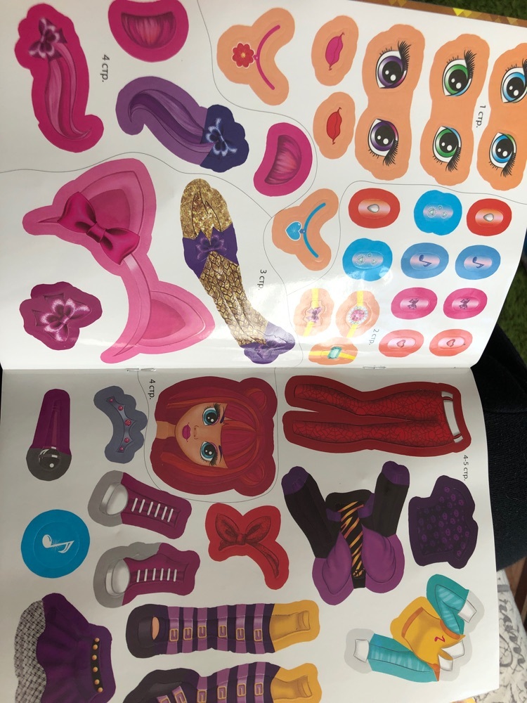 Фотография покупателя товара Многоразовая книга с заколками «Пиши-стирай. Суперзвезда», с наклейками, 8 стр. - Фото 2