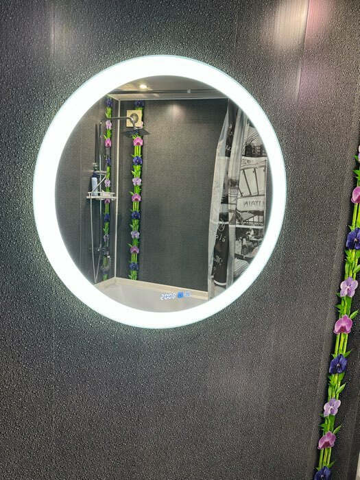 Фотография покупателя товара Зеркало с Doratiz LED подсветкой «Миа», 770х770 мм, подогрев, часы, сенсорный выключатель, диммер - Фото 1