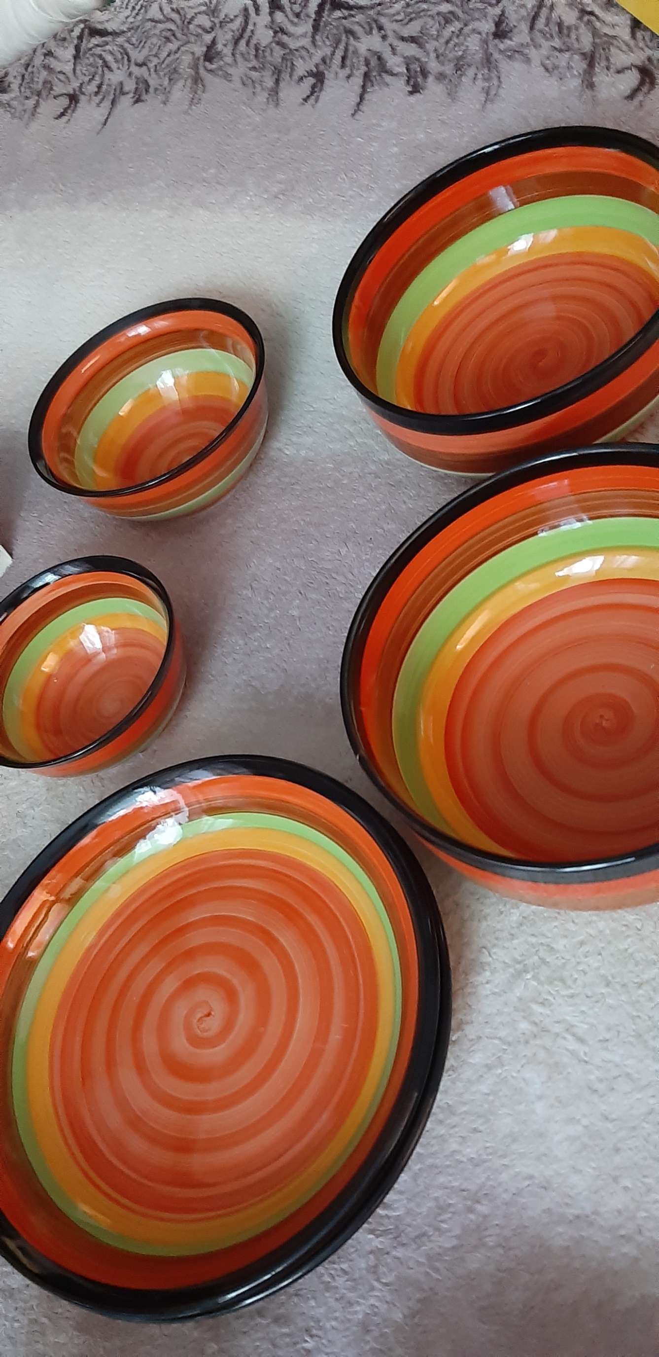 Фотография покупателя товара Салатник керамический Доляна «Индия», 1 л, d=18 см, цвет оранжевый - Фото 3