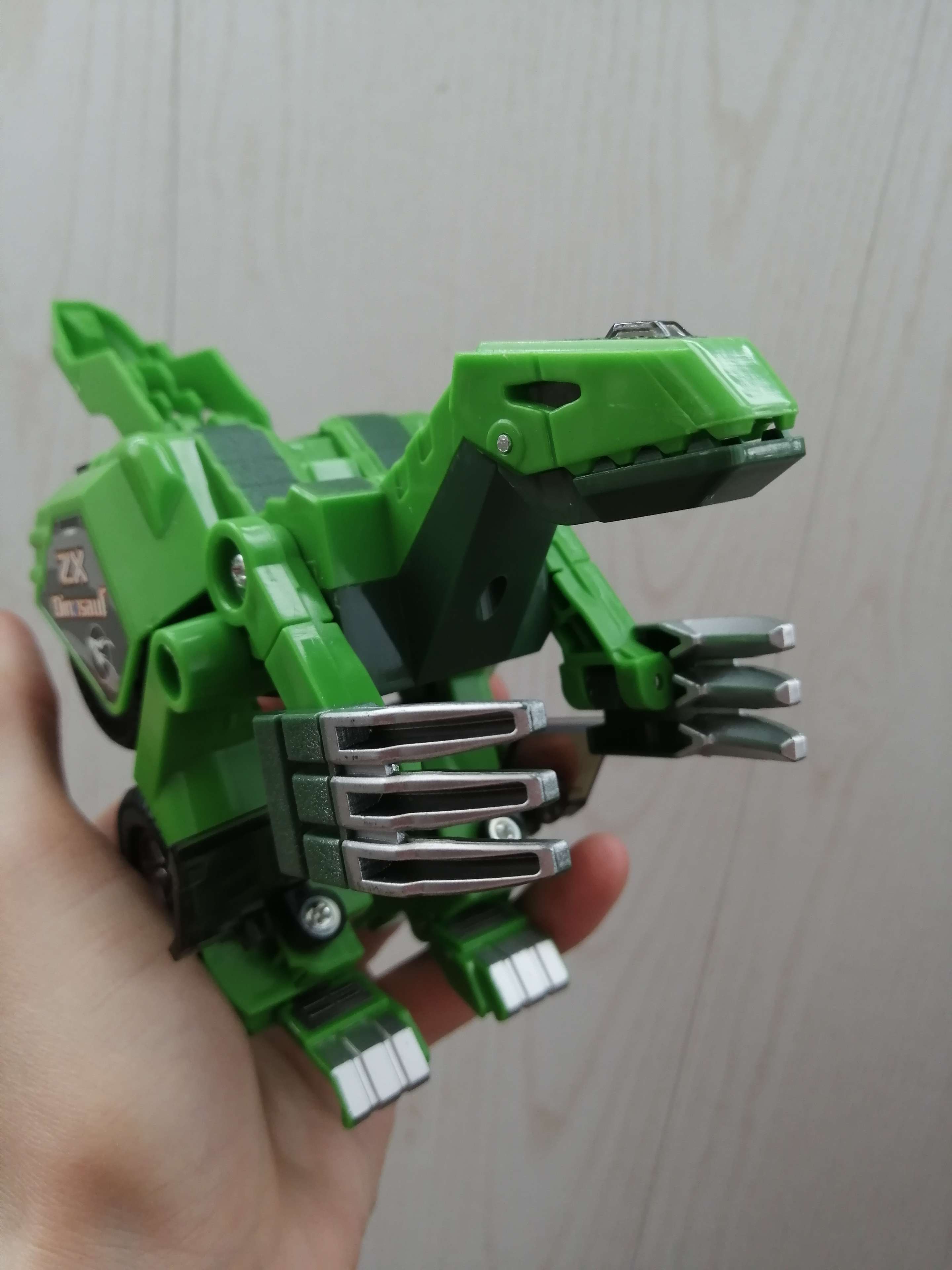 Фотография покупателя товара Робот с трансформацией «Динобот», световые и звуковые эффекты, цвета зелёный - Фото 8