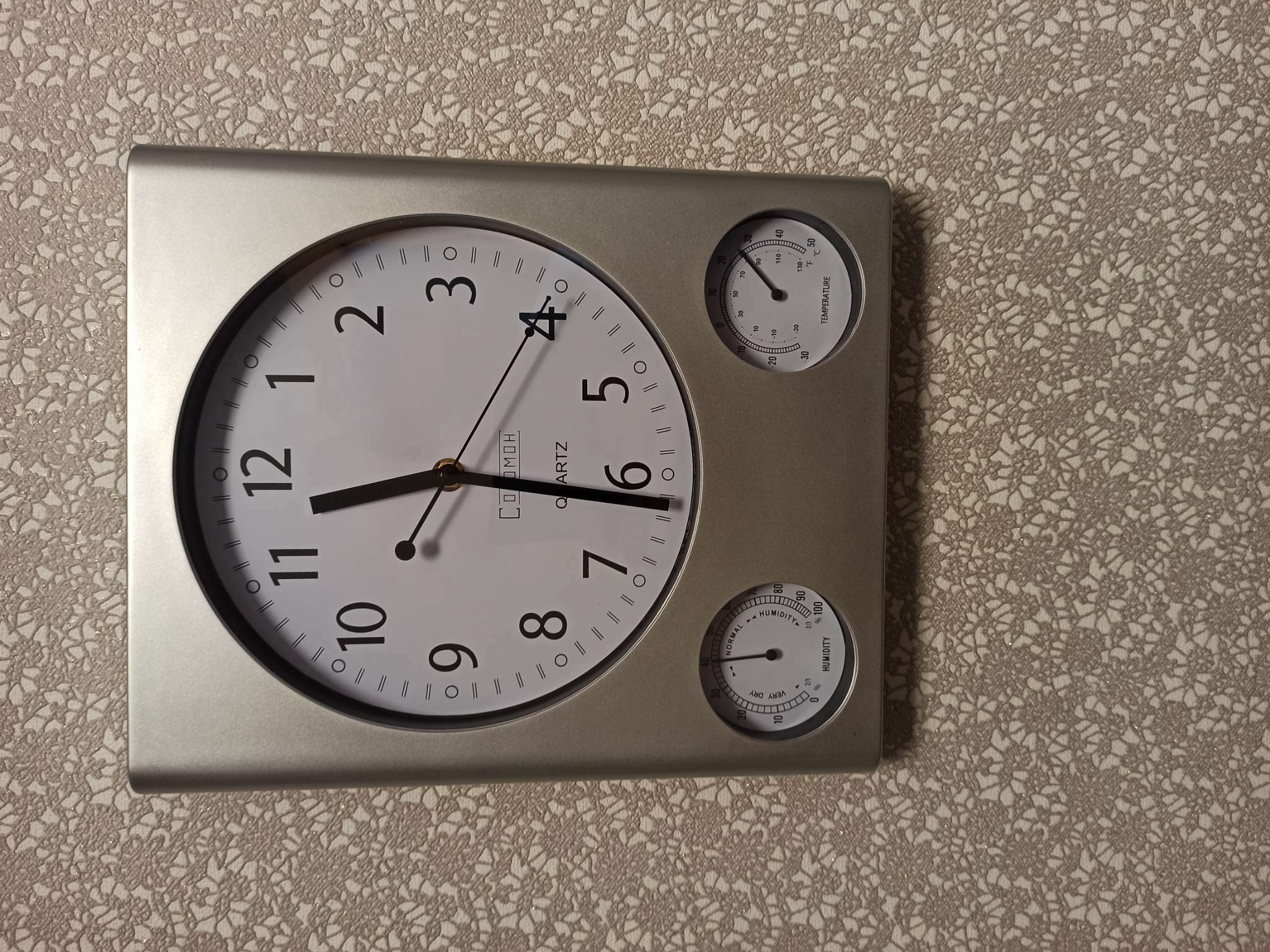 Фотография покупателя товара Часы настенные "Верность", 29.5 х 25 см, d-20 см, термометр, гигрометр, дискретный ход