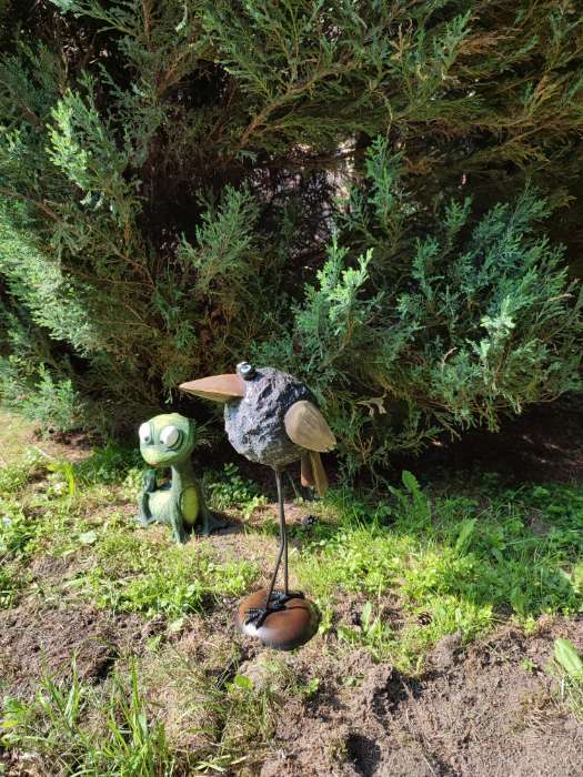 Фотография покупателя товара Садовая фигура из полистоуна «Каркуша», 15.5×27×46 см - Фото 2