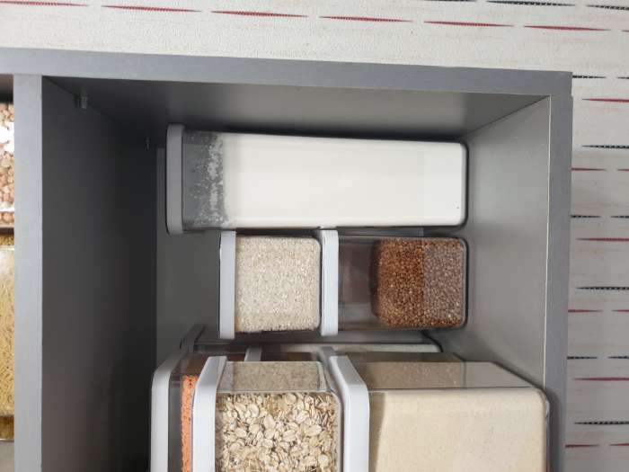 Фотография покупателя товара Контейнер для сыпучих продуктов «Степ», 3,2 л, 16×10×28 см, цвет белый - Фото 8