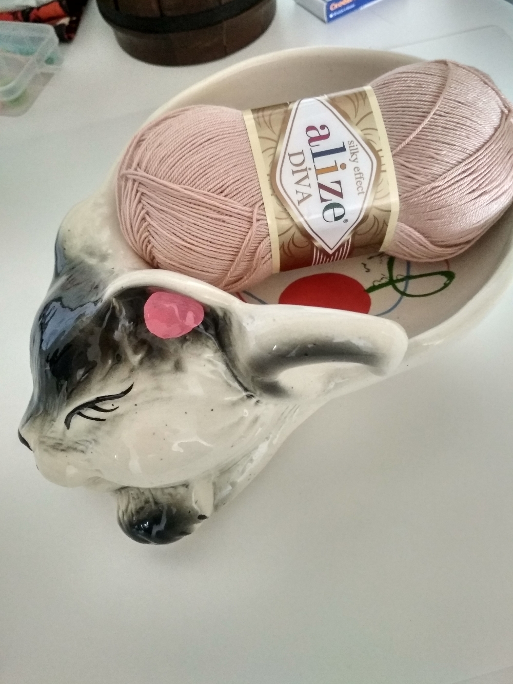 Фотография покупателя товара Клубочница "Кошка", керамика, 22 см, микс - Фото 5