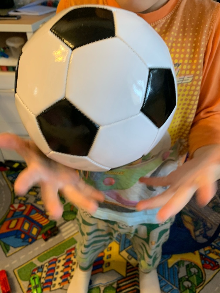Фотография покупателя товара Мяч футбольный ONLYTOP, PVC, машинная сшивка, 32 панели, р. 3 - Фото 1