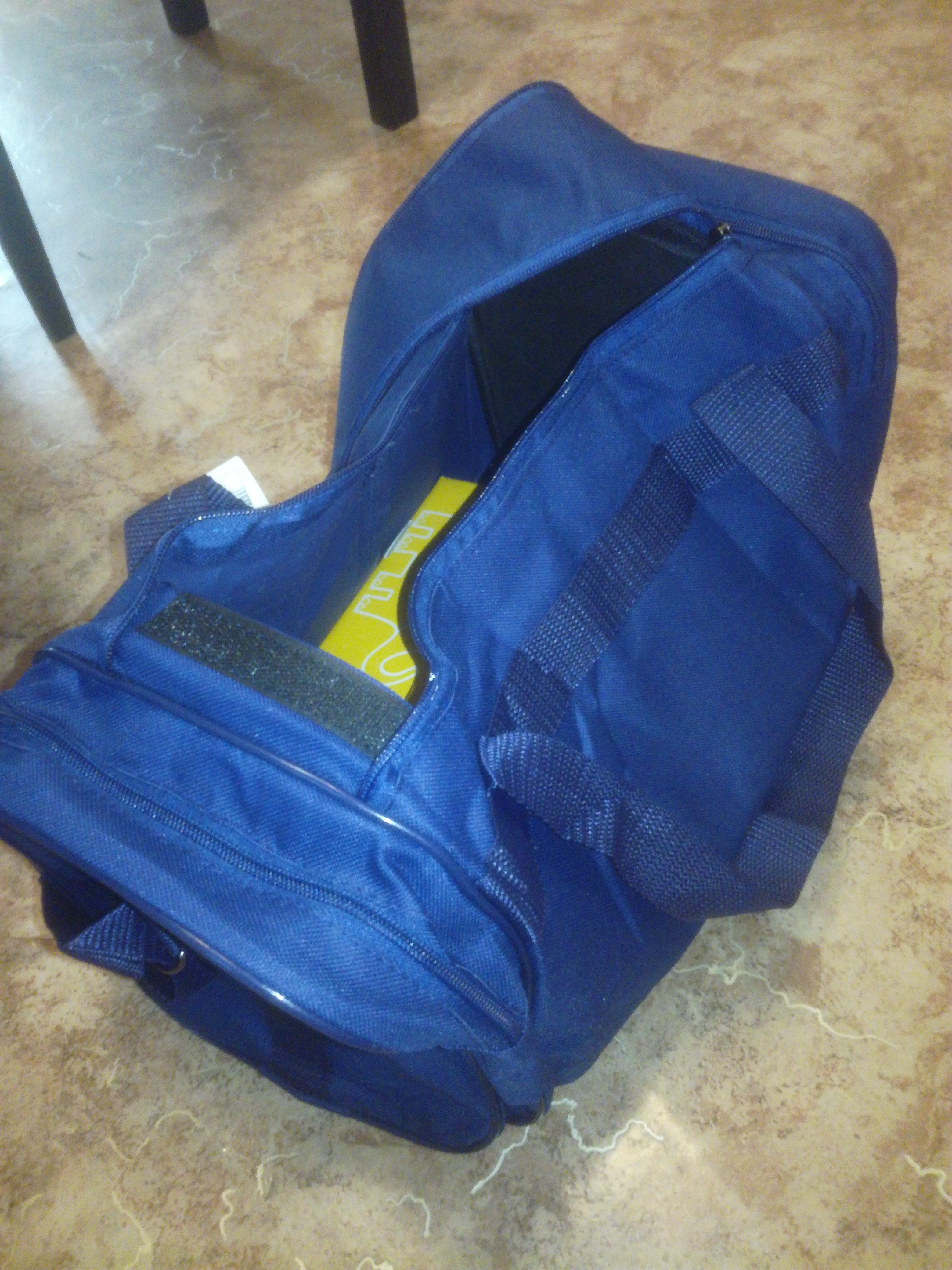 Фотография покупателя товара Сумка спортивная, отдел на молнии, 4 наружных кармана, длинный ремень, цвет синий - Фото 3