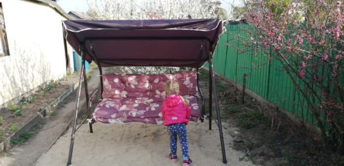 Фотография покупателя товара Качели садовые «Муза», 190×120×150 см, максимальная нагрузка 180 кг, зелёные - Фото 13