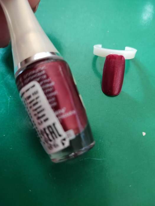 Фотография покупателя товара Лак для ногтей JEANMISHEL тон 152 темно красный перламутровый, 5,5 мл - Фото 2
