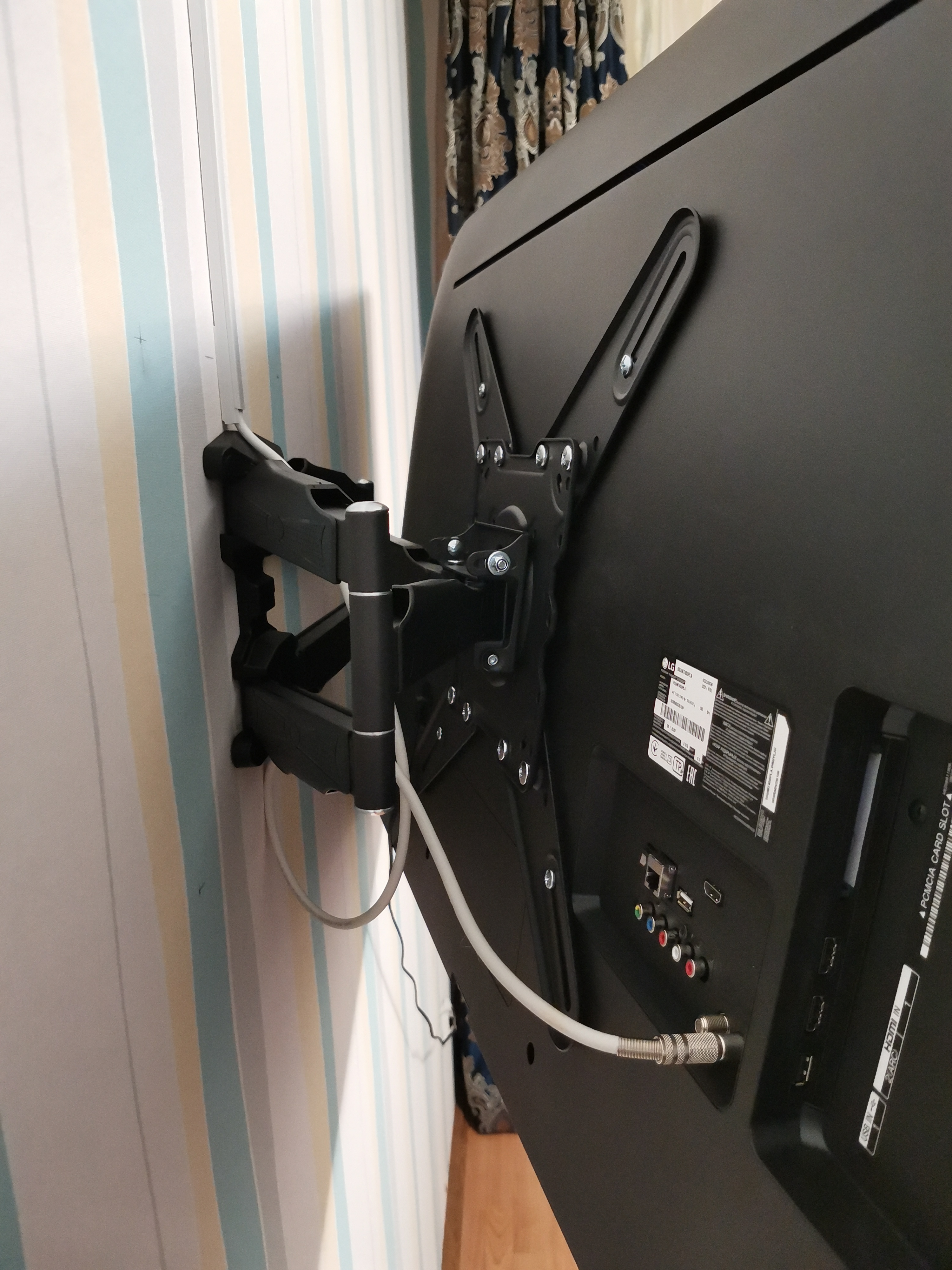 Фотография покупателя товара Кронштейн Kromax ATLANTIS-45, для ТВ, наклон-поворот, 22-65", 55-470 мм от стены,темно-серый - Фото 1