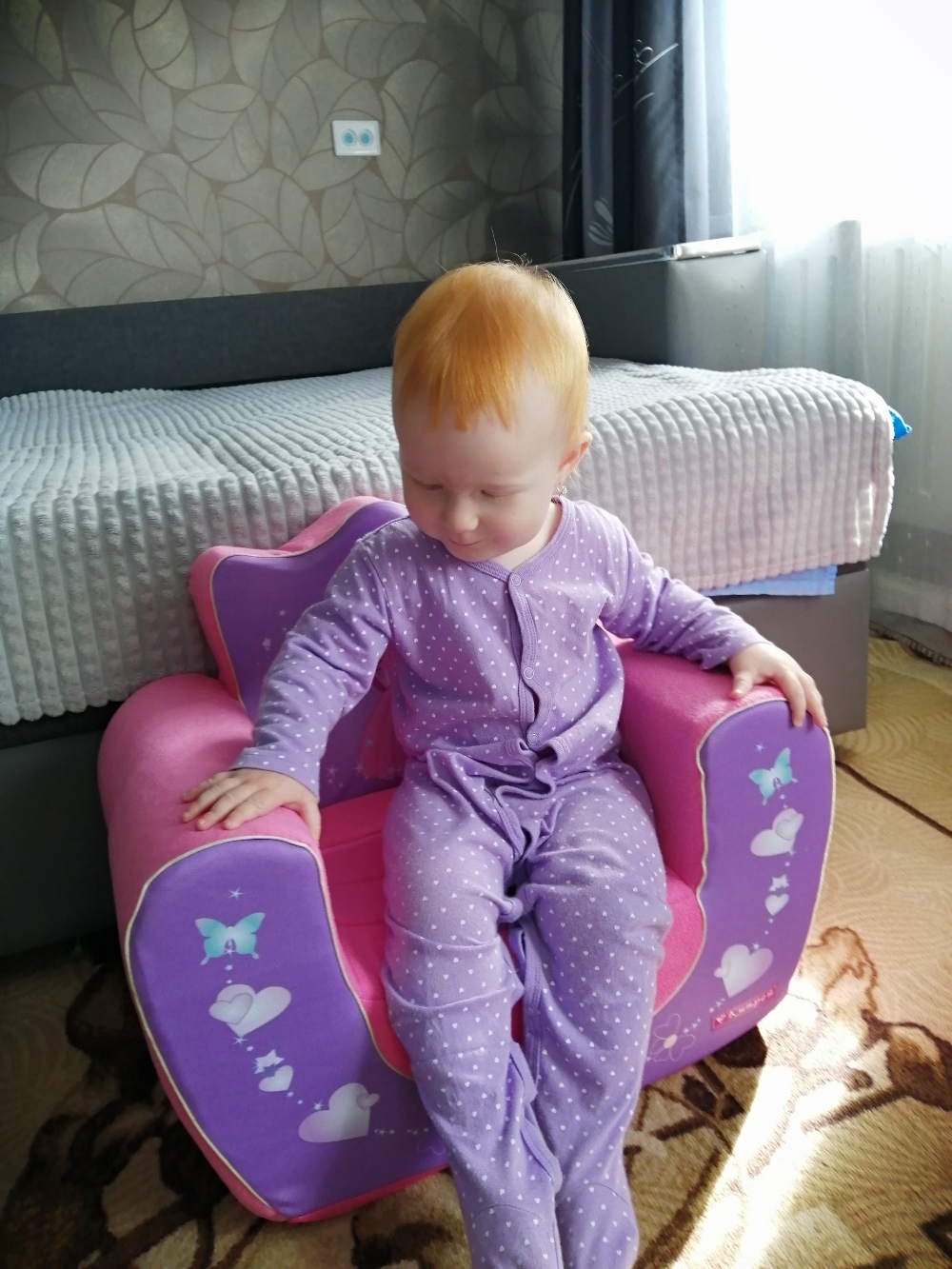 Фотография покупателя товара Мягкая игрушка «Кресло Принцесса», цвета МИКС