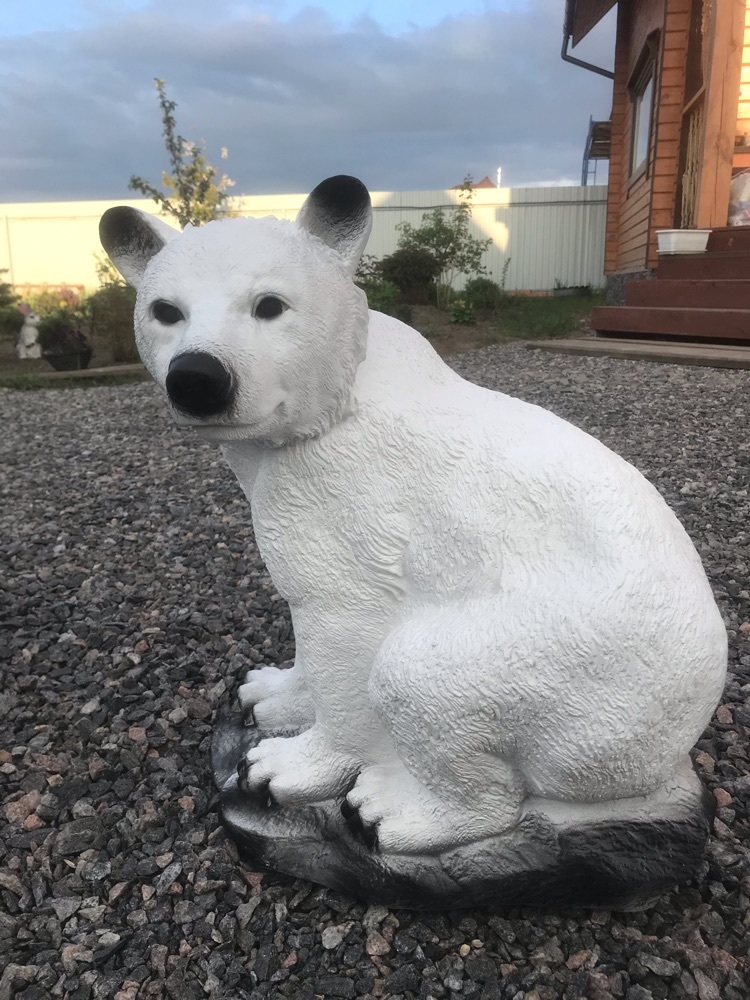 Фотография покупателя товара Фигура "Медведь сидя " белый, 40х50х56см - Фото 2