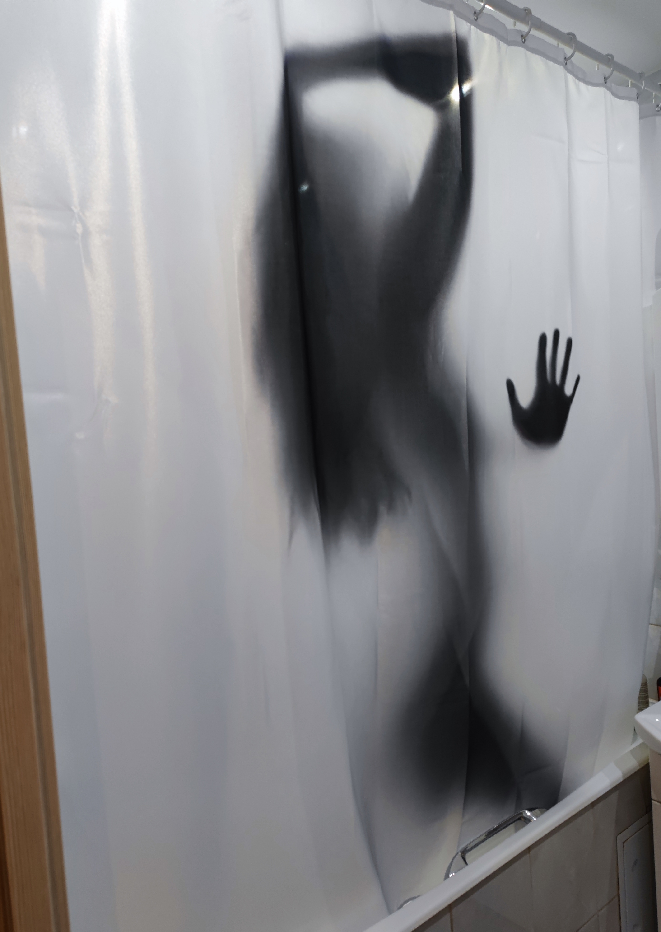 Фотография покупателя товара Штора для ванной Доляна «Секрет» с люверсами, 180×180 см - Фото 3