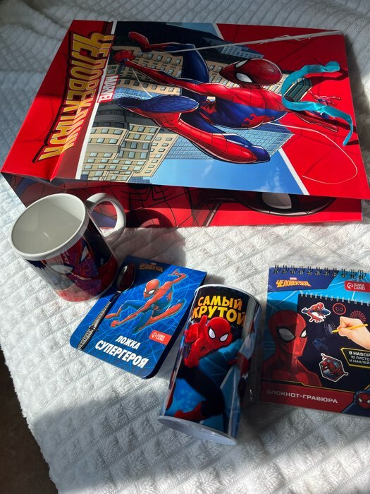 Фотография покупателя товара Пакет подарочный "С Днем рождения" 31х40х11.5 см, упаковка, Человек-паук
