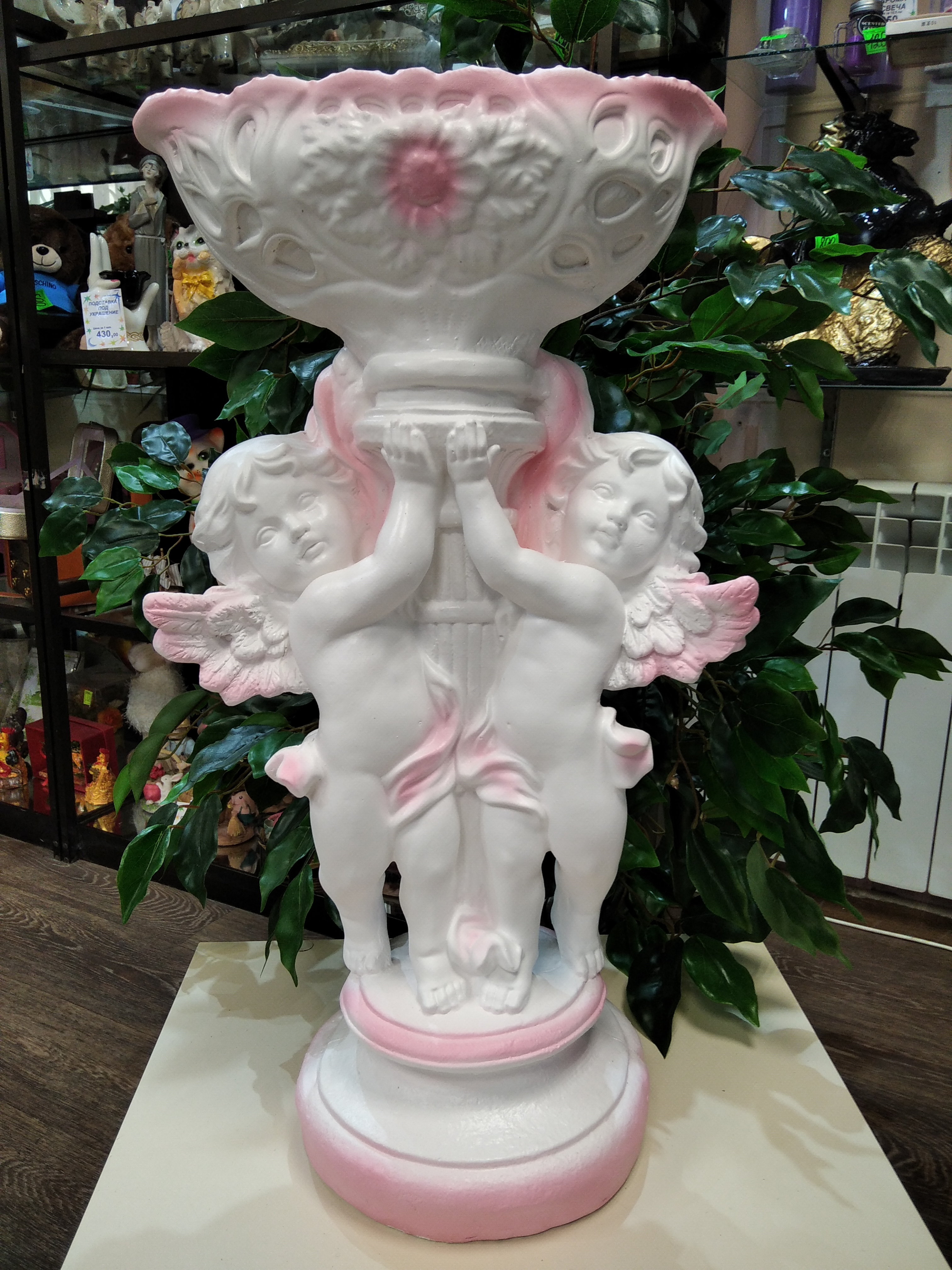 Фотография покупателя товара Конфетница "Два ангела с ладьей" бело-розовая, 20×28×52 см - Фото 1