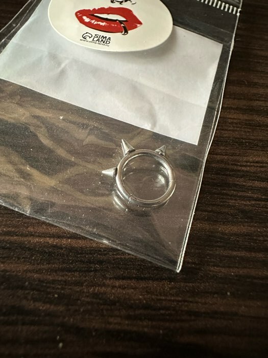 Фотография покупателя товара Пирсинг в нос (кликер) «Шипы», d=8,5мм, цвет серебро