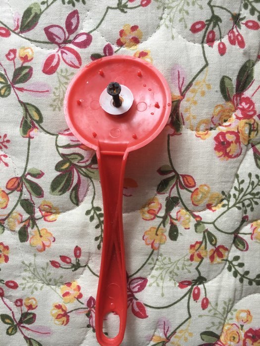 Фотография покупателя товара Губка для посуды абразивная с ручкой, 8×20 см, цвет МИКС - Фото 1