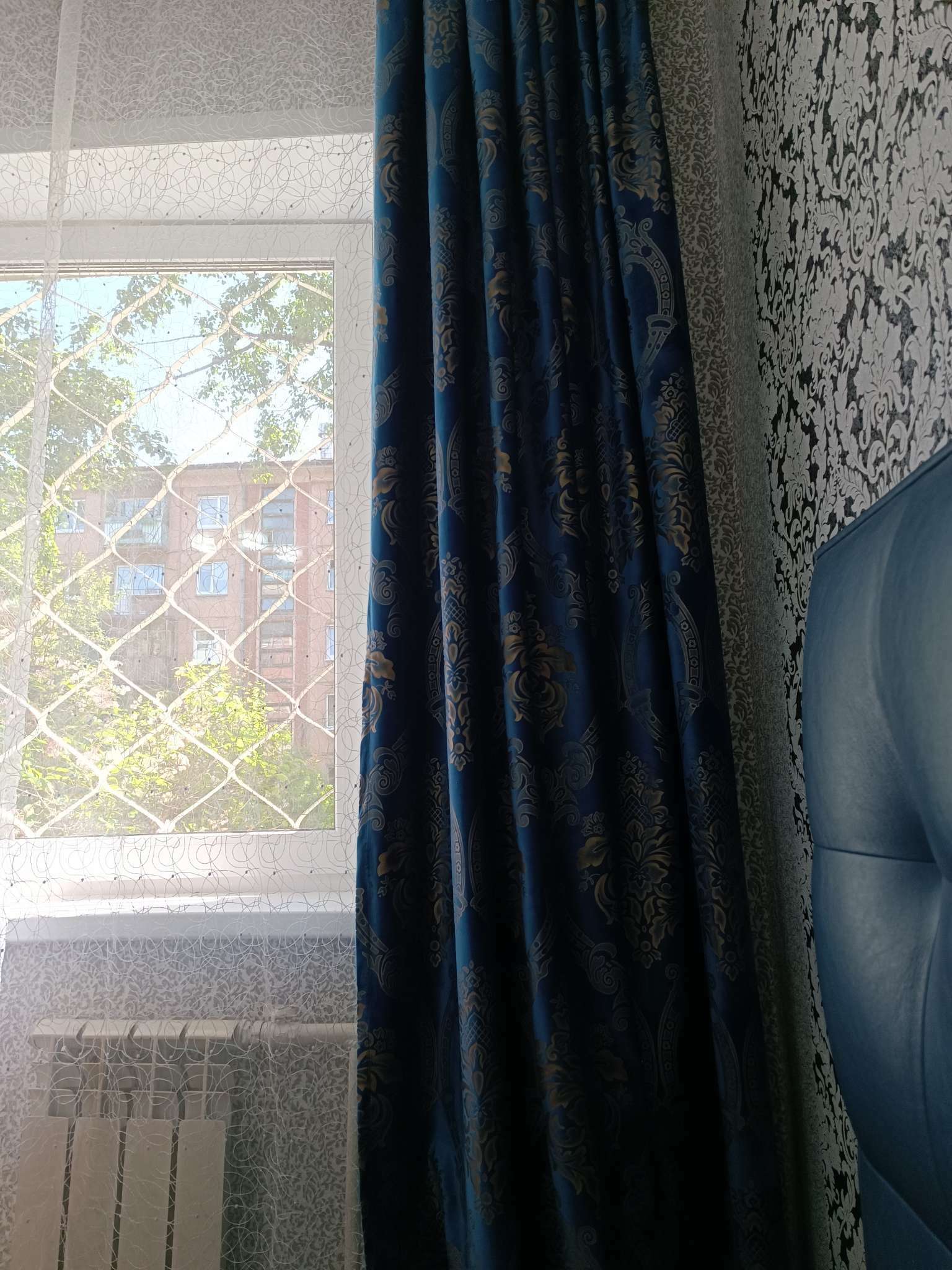 Фотография покупателя товара Штора портьерная Этель «Версаль» 160×270 см, цвет синий, 100% п/э - Фото 4