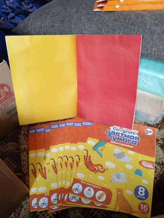 Фотография покупателя товара Бумага цветная А4, 16 листов, 8 цветов Calligrata, газетная, на скобе, МИКС - Фото 5