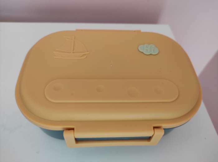 Фотография покупателя товара Ланч - бокс в школу, контейнер для еды, 1.05 л, с ложкой, 20×15×7.5 см, пластик, синий - Фото 2