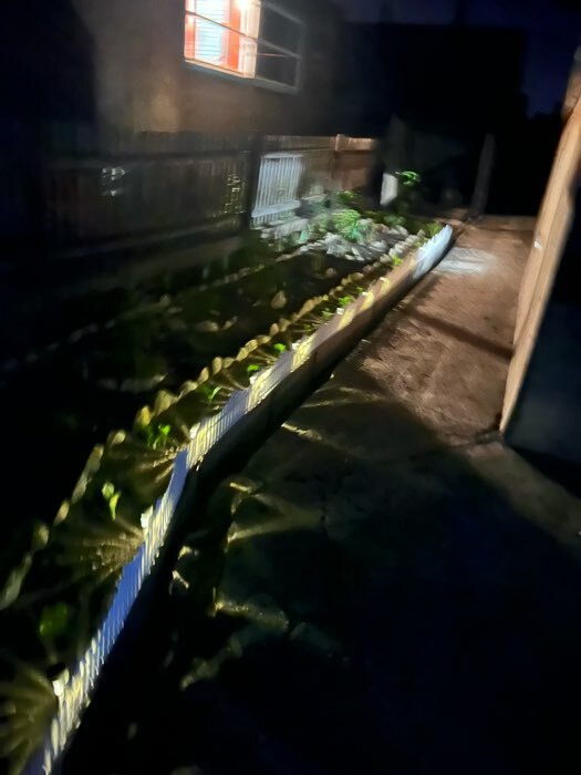Фотография покупателя товара Садовый светильник на солнечной батарее «Трапеция», 4.5 × 30 × 4.5 см, 1 LED, свечение тёплое белое - Фото 9