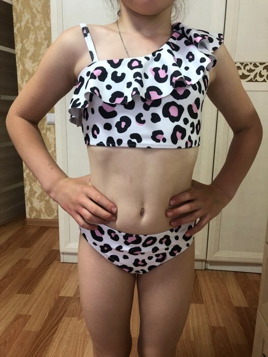 Фотография покупателя товара Купальник для девочки KAFTAN «Леопард», белый, рост 134-140 (36) - Фото 1