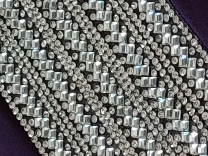 Фотография покупателя товара Стразы термоклеевые «Ромбы», ширина - 13 мм, 4,5 ± 0,5 м, цвет серебряный - Фото 1