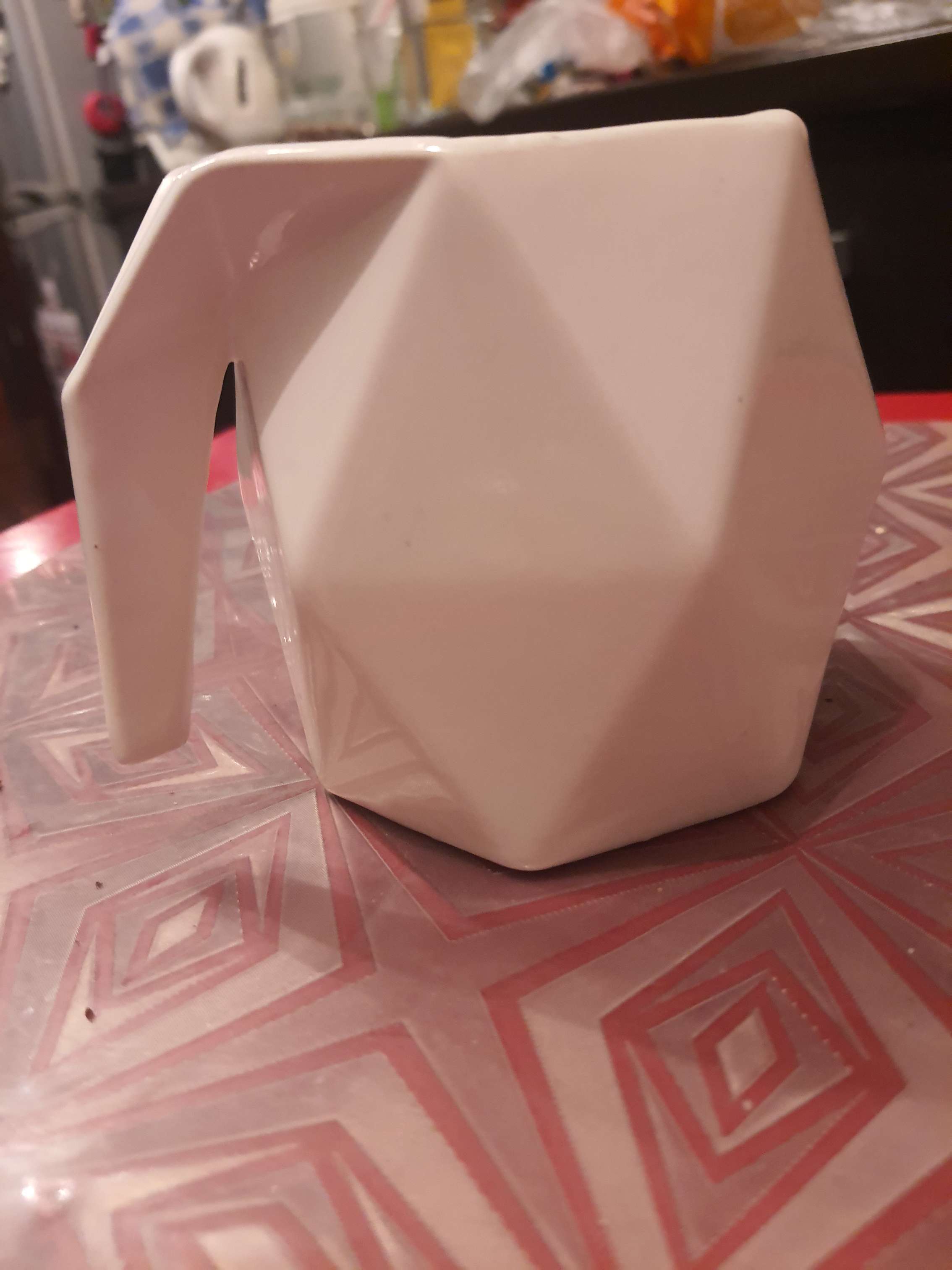 Фотография покупателя товара Кружка "Оригами", белая, керамика, 0.3 л - Фото 5