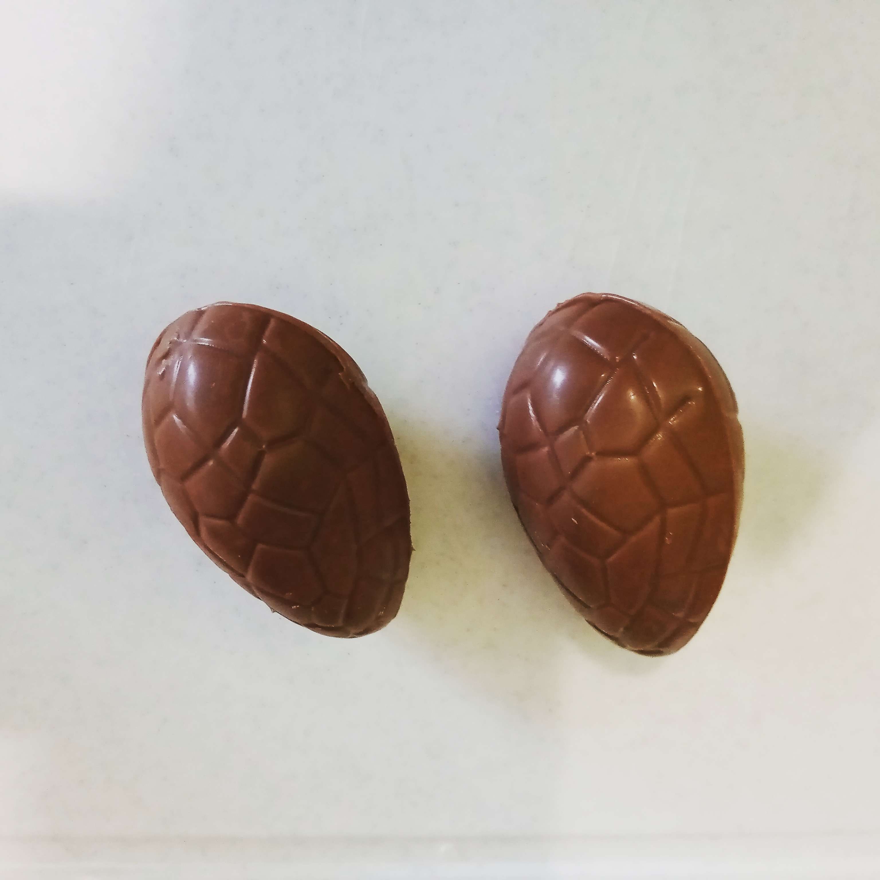 Фотография покупателя товара Форма для шоколада KONFINETTA «Шоколадное яйцо», 27,5×13,5 см, 12 ячеек (3,6×5,7×1,5 см) - Фото 9