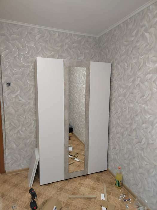 Фотография покупателя товара Шкаф 3-створчатый «Акцент №25», 1250 × 523 × 2020 мм, цвет белый / цемент светлый - Фото 1
