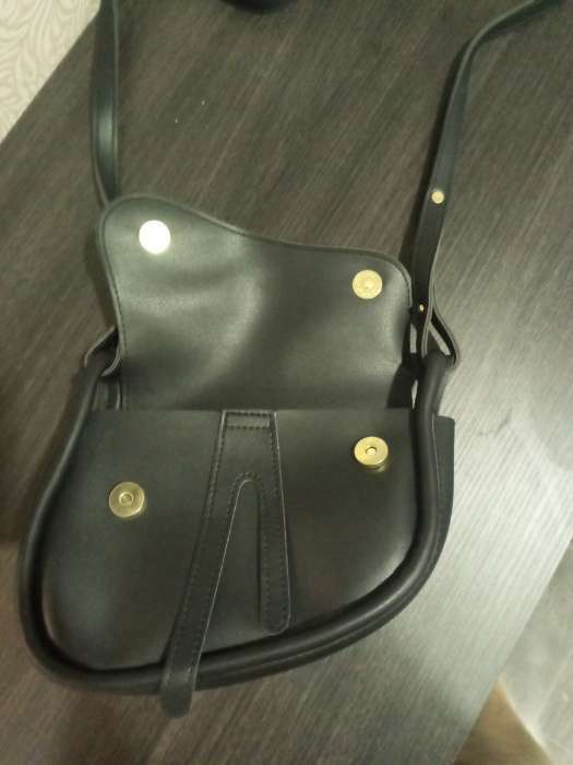 Фотография покупателя товара Сумка женская из искусственной кожи, 20×16×8.5 см, чёрная - Фото 4