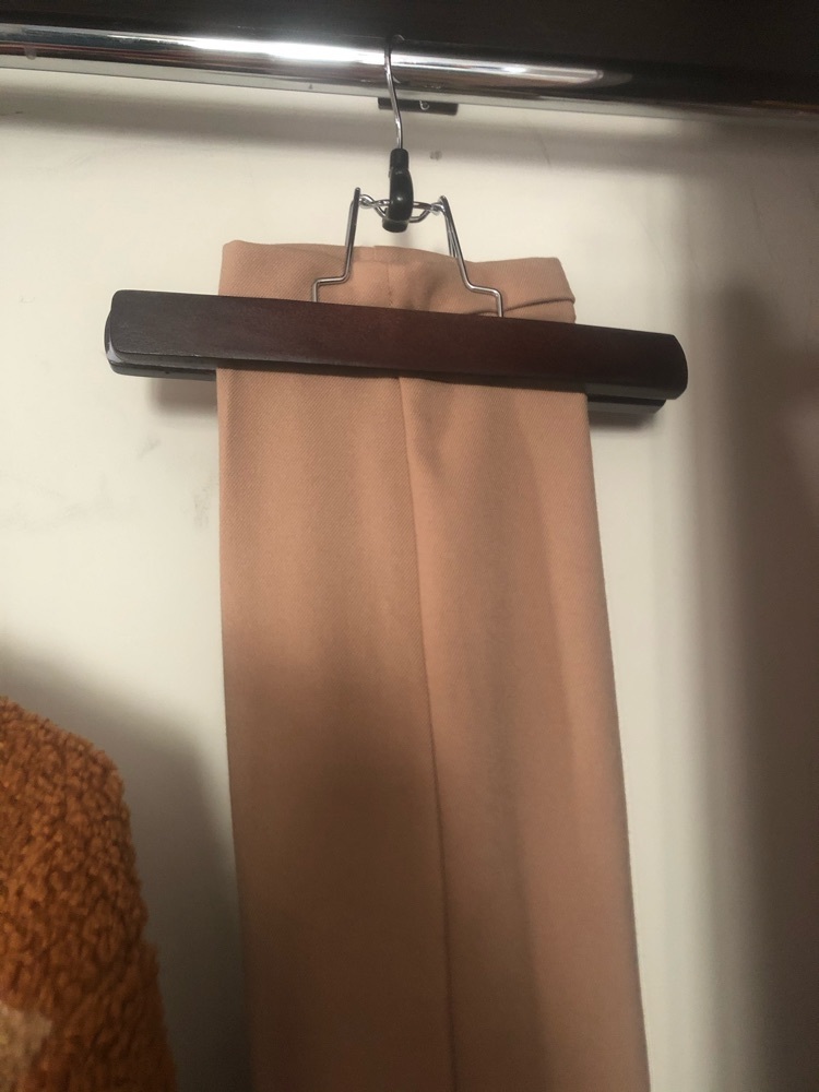 Фотография покупателя товара Вешалка для брюк и юбок Доляна, 25×17 см, цвет вишнёвый - Фото 1