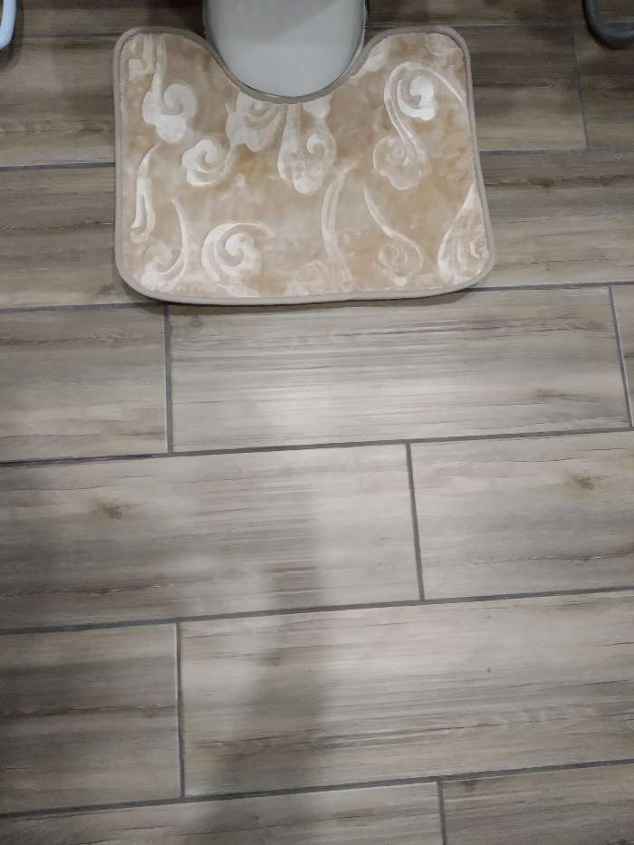 Фотография покупателя товара Набор ковриков для ванной и туалета Доляна «Грация», 2 шт, 40×50 см, 50×80 см, цвет серый - Фото 2