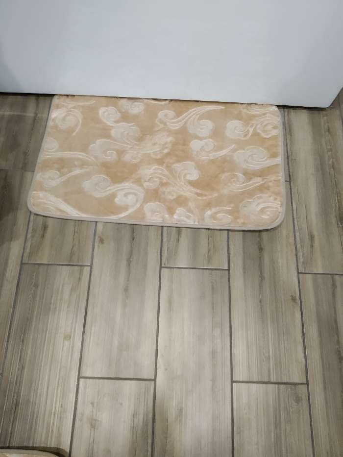 Фотография покупателя товара Набор ковриков для ванной и туалета Доляна «Грация», 2 шт, 40×50, 50×80 см, цвет бежевый - Фото 3
