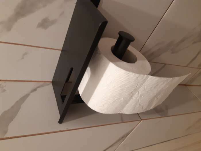Фотография покупателя товара Держатель для туалетной бумаги с полочкой, 18×9,7×7,5 см, цвет чёрный