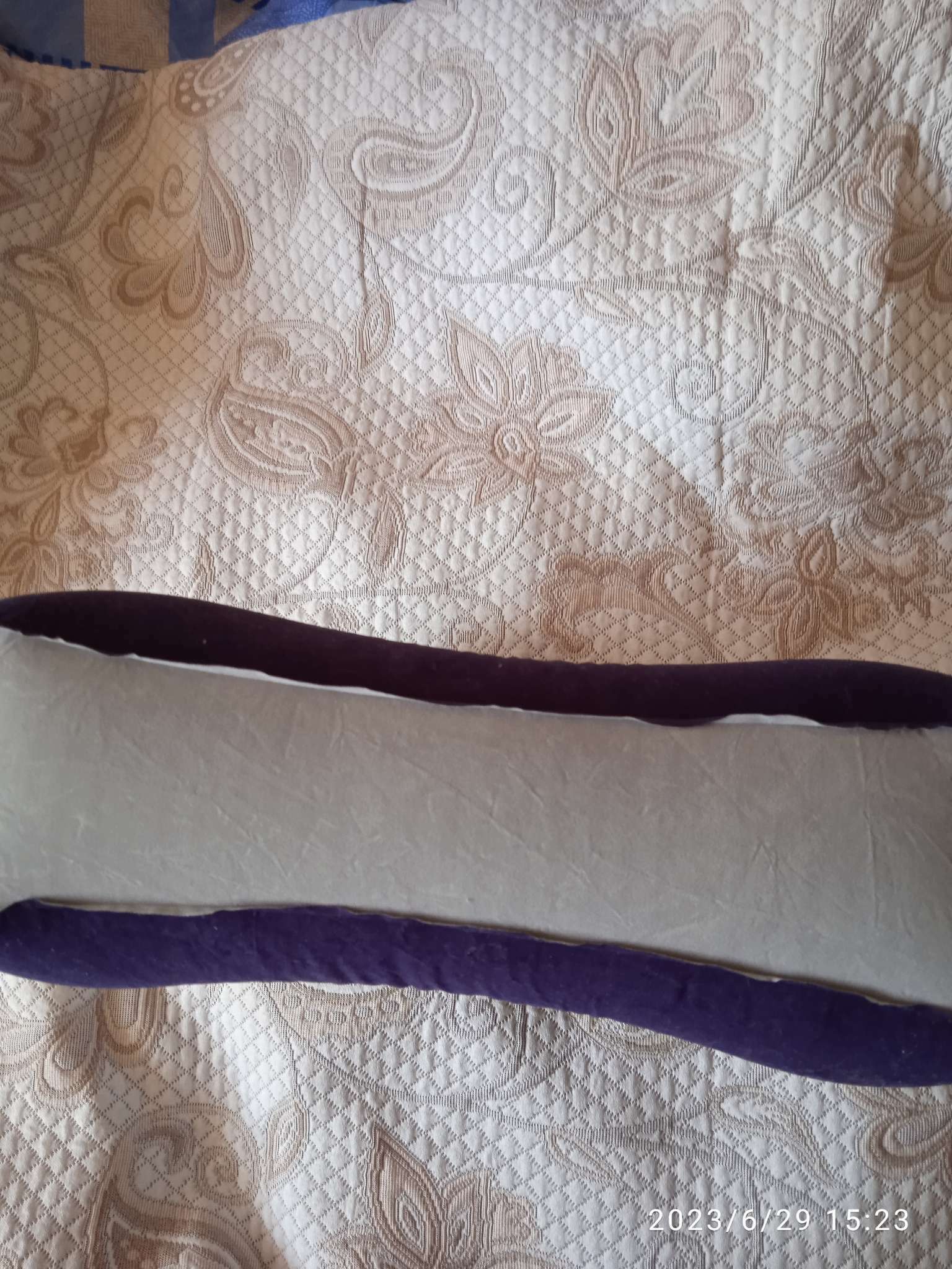 Фотография покупателя товара Подушка надувная, 37 × 28 × 15 см, цвет синий/серый - Фото 2