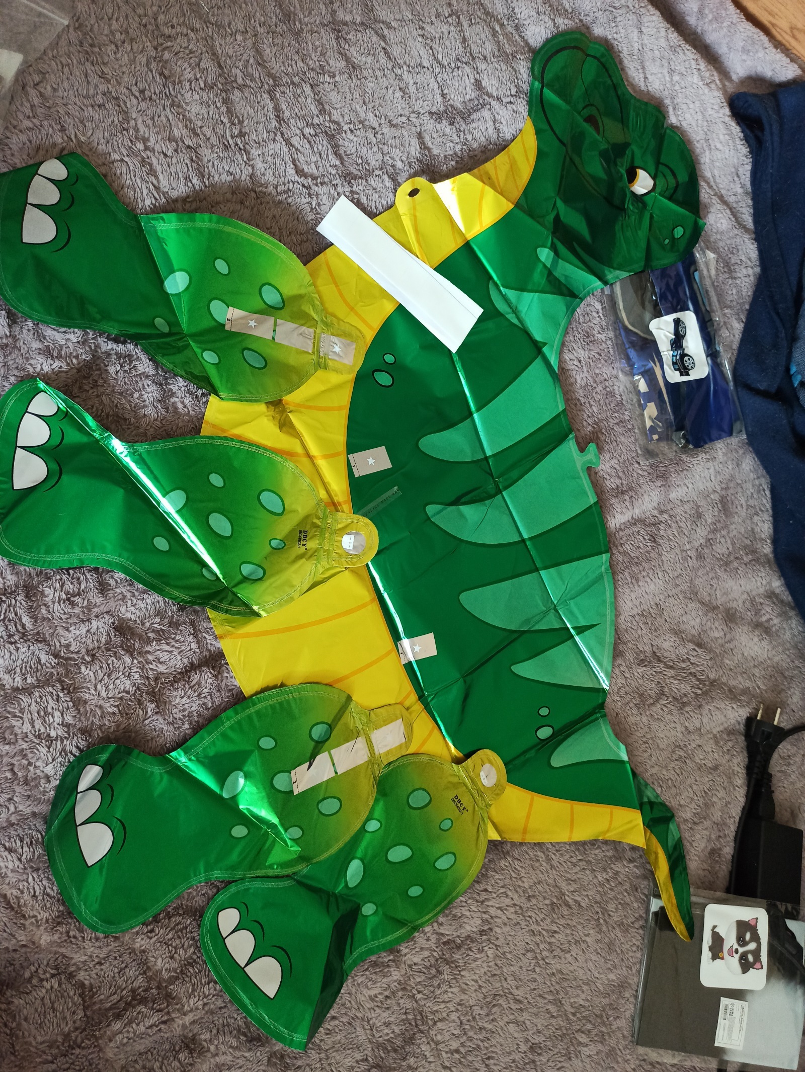 Фотография покупателя товара Шар фольгированный 25" «Динозавр брахиозавр», цвет зелёный - Фото 3