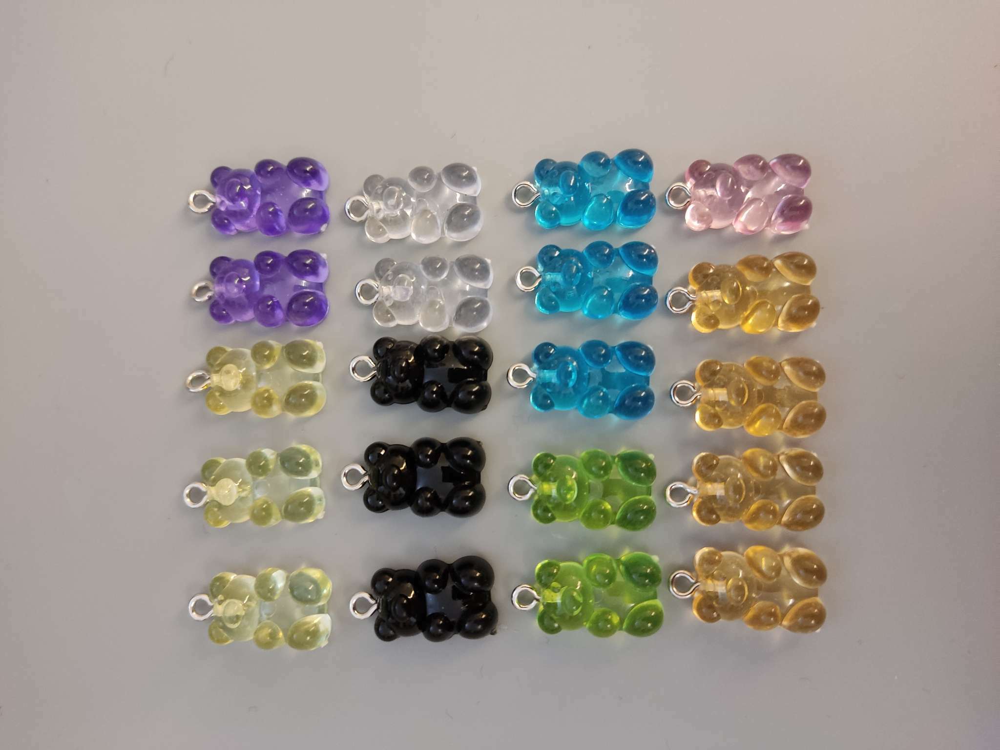 Фотография покупателя товара Декор для творчества пластик «Мармеладный мишка с петелькой», набор 20 шт., 0.5×1.1×1.7 см, МИКС - Фото 5